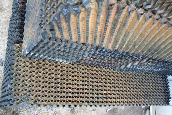 corrugated coalescers